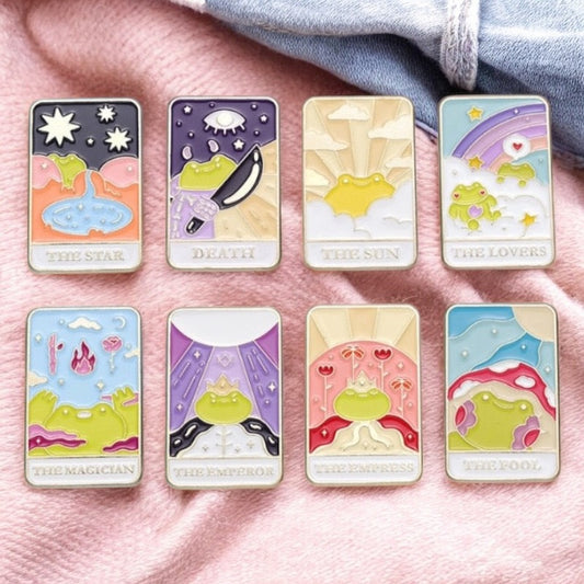 Pin's Broche Email | Tarot Grenouilles Kawaii | Carte de Tarot | Kawaii | Fun | Humour