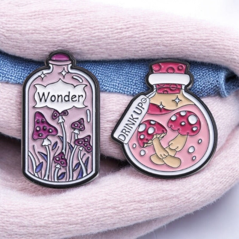 Pin's Broche Email | Fiole d'Amour | Potion Magique | Sérum d'amoureux | Sorcier | Kawaii