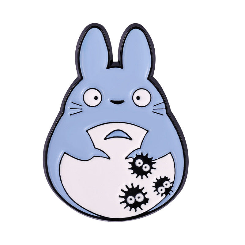 Lot de 2 Pin's Broche Email | Petite Bête Noire et Chat Lapin Gris | Totoro | Kawaii Mignon