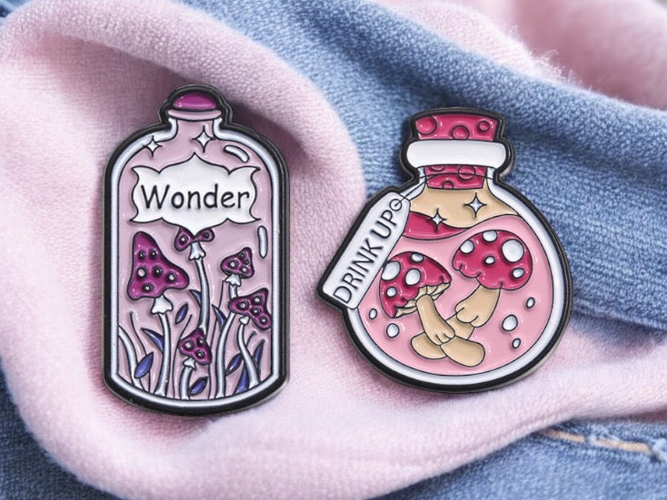 Pin's Broche Email | Fiole d'Amour | Potion Magique | Sérum d'amoureux | Sorcier | Kawaii