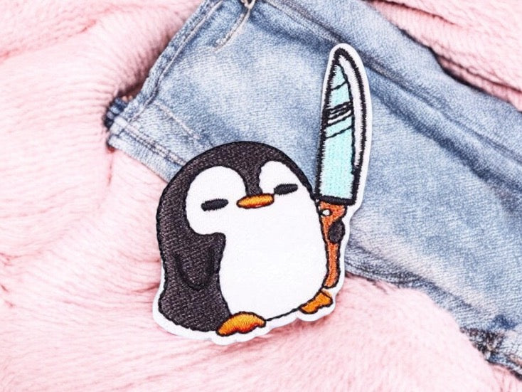 Tissu Broderie | Patch Ecusson Thermocollant Pingouin Couteau | Humour | Dessin Animé Mignon | Kawaii