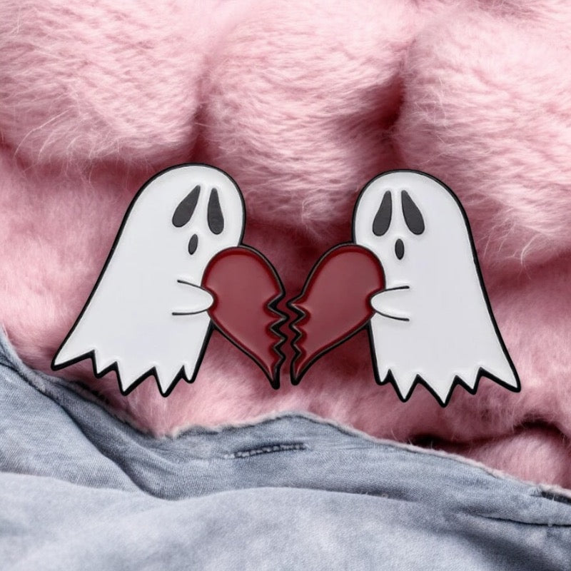 Lot de 2 Pin's Broche Email | A partager | Coeur couper en 2 | BFF ou Couple | Kawaii | Mignon Fantômes Coeur Coupé en 2