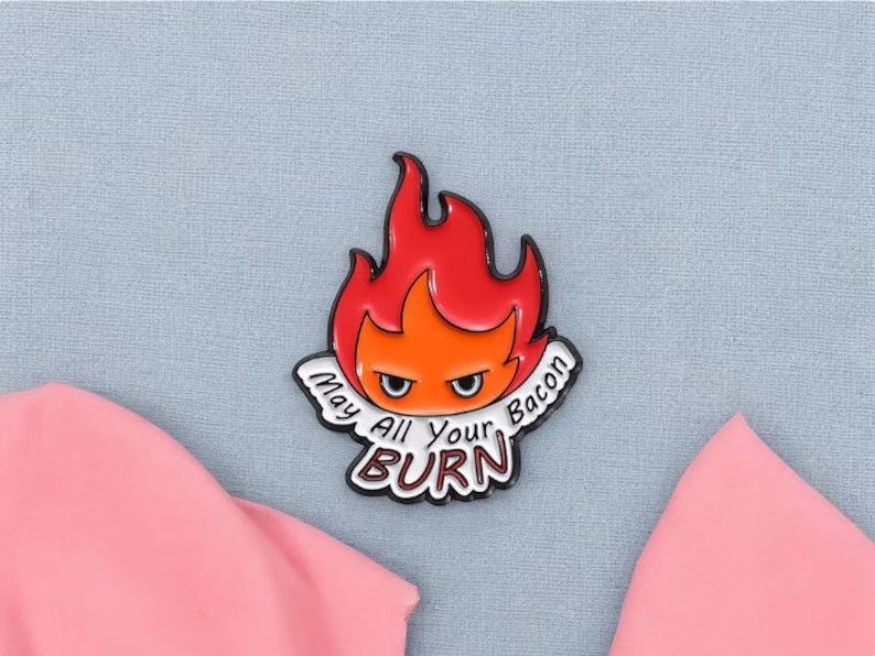 Pin's Broche Email | Chateau Ambulant | Calcifer Démon du Feu | Kawaii | Mignon