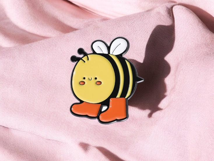 Pin's Broche Email | Mignon Bottes | Grenouille Canard Chat Abeille | Kawaii | Fun | Mignon Dessin Animé