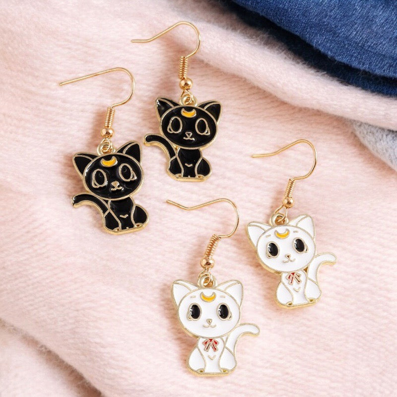 Boucles Oreilles | Pendants d'oreilles | Chat Noir ou Blanc | Cuivre Plaqué Or