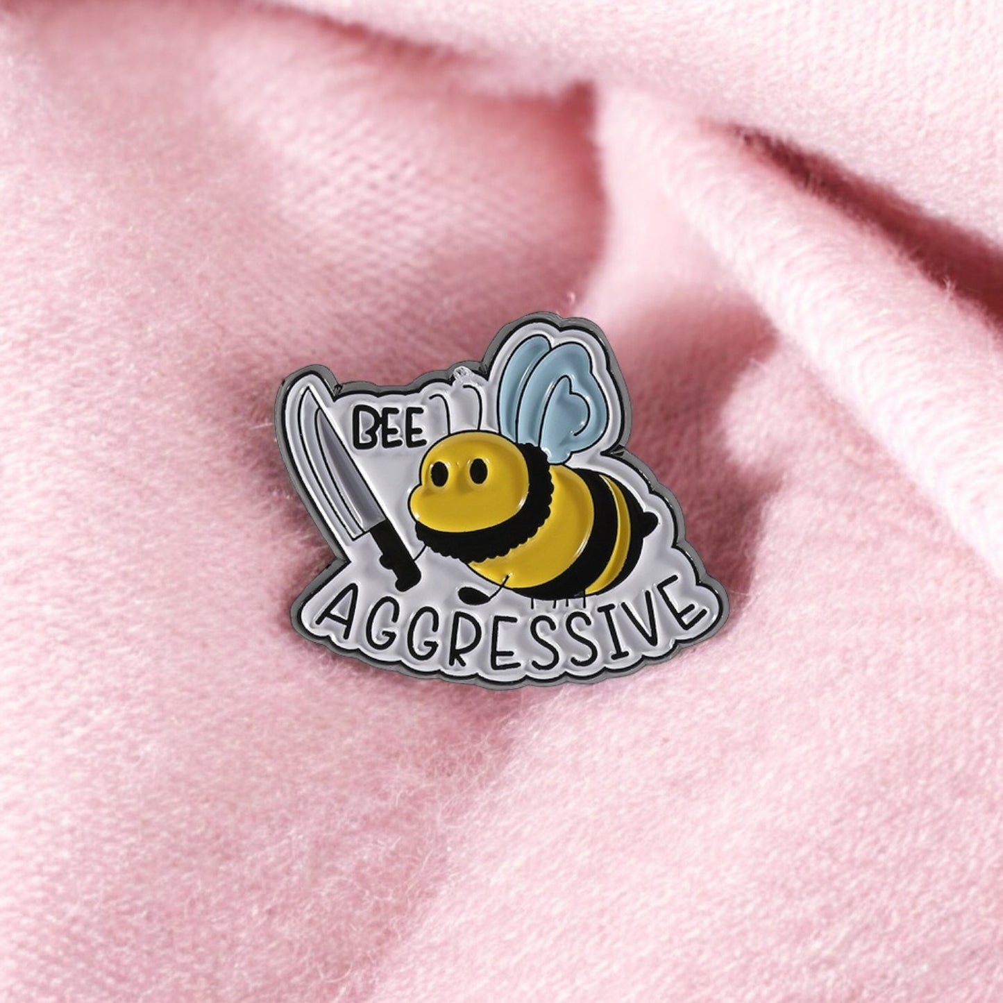 Pin's Broche Email | Grenouille Chat Couteau | Humour | Mignon | Fun | Kawaii