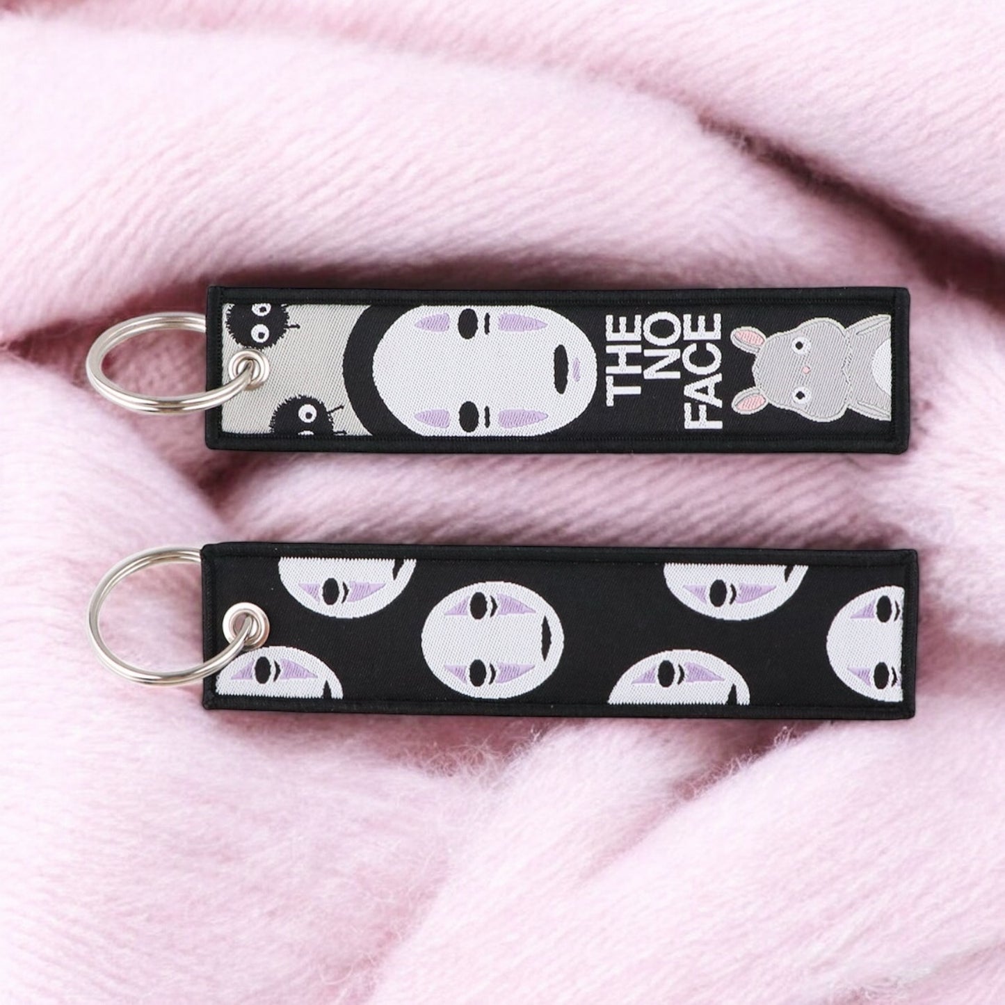 Porte Clés Tissu Brodé | Fantôme Sans Visage | Mignon | Bande Dessinée | Kawaii