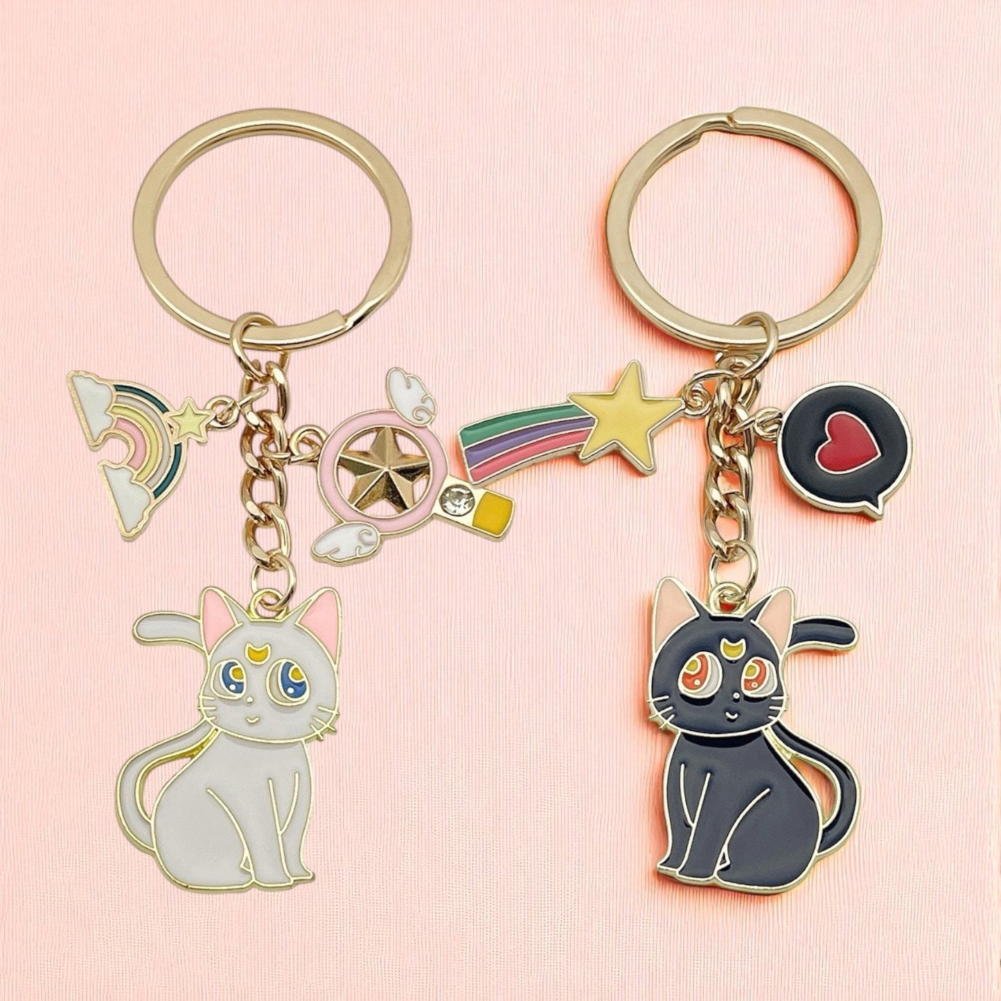 Schlüsselanhänger aus Metall | Schwarze oder weiße Katze | Niedlich | Comicstrip | Kawaii