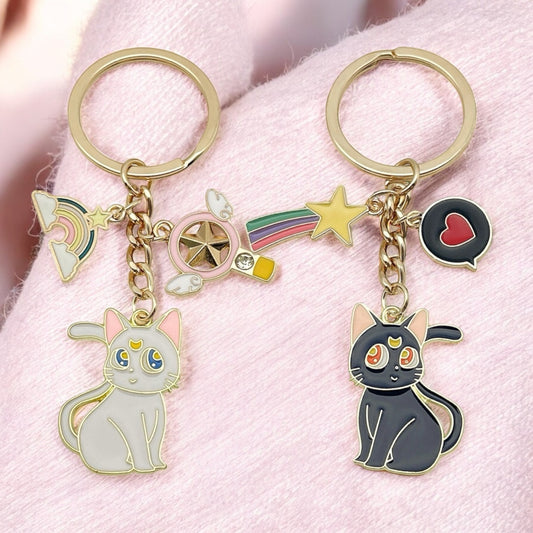 Schlüsselanhänger aus Metall | Schwarze oder weiße Katze | Niedlich | Comicstrip | Kawaii
