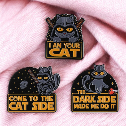 Pin's Broche Email | Chat Coté Obscure | Kawaii | Humour Fun Amoureux des Chats Dessin Animé
