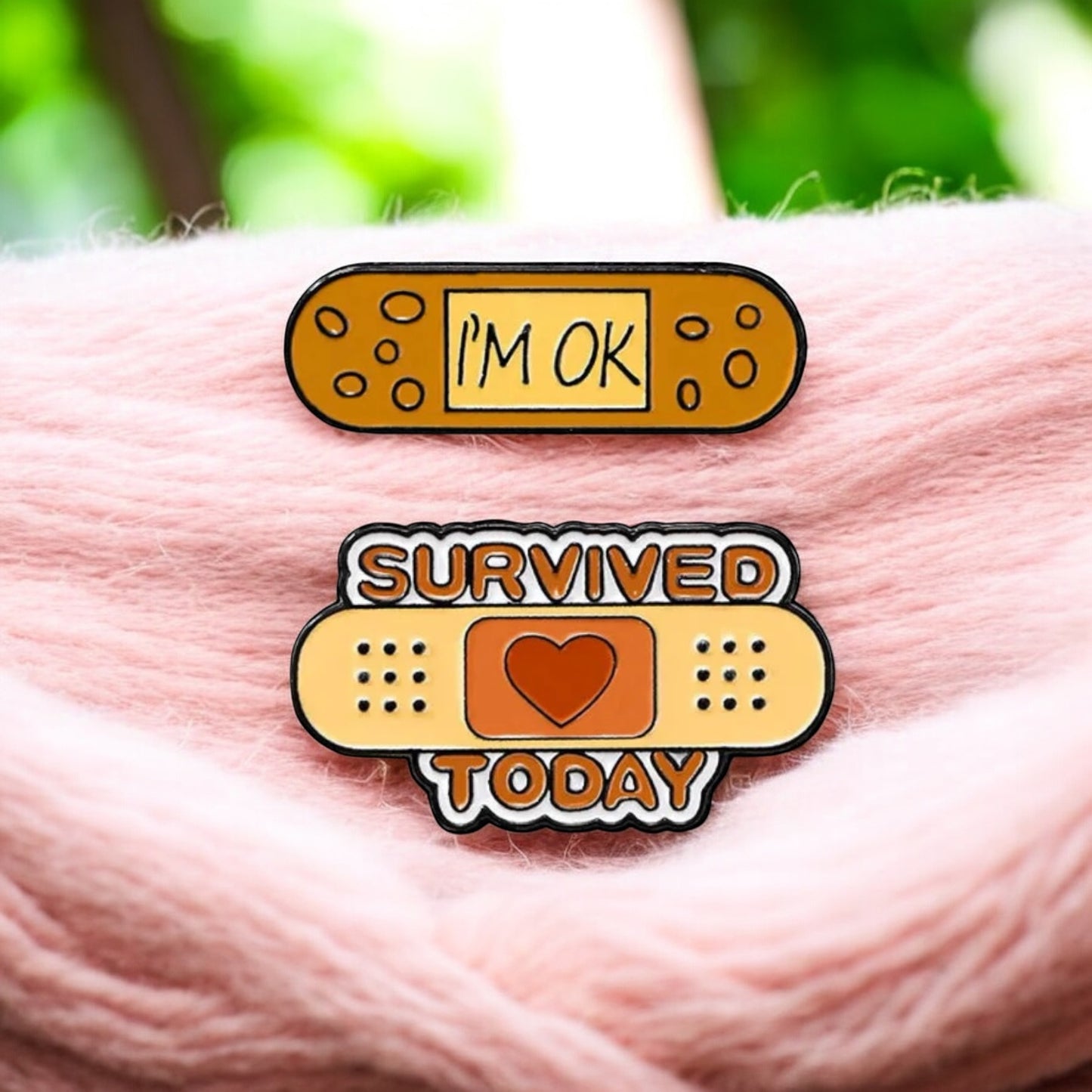 Pin's Broche Email | OK Survived today Pansements | Kawaii | Fun | Humour Mignon Text