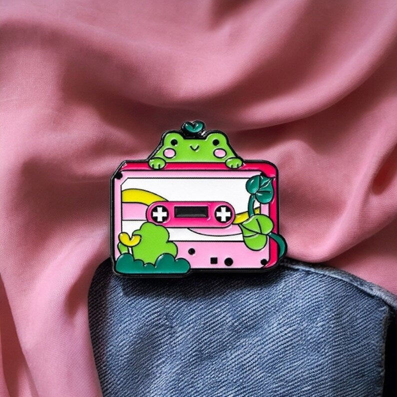 Pin's Broche Email | Mignon Grenouille Musique | Kawaii | Fun Humour Amoureux des Grenouilles