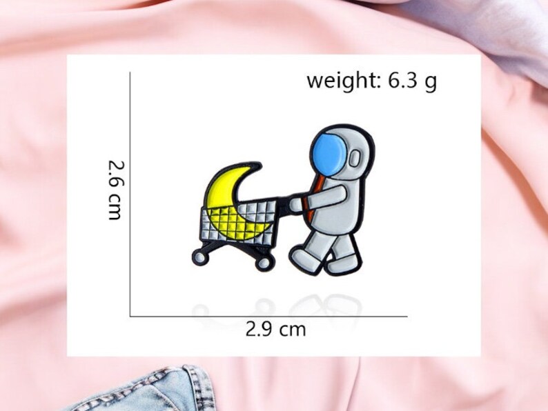 Pin's Broche Email | Astronaute Chariot Supermarché avec Lune | Kawaii | Cosmonaute