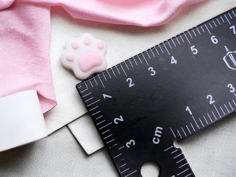 Pin's Broche Résine | Patte de chien ou chat | Mignon | Kawaii