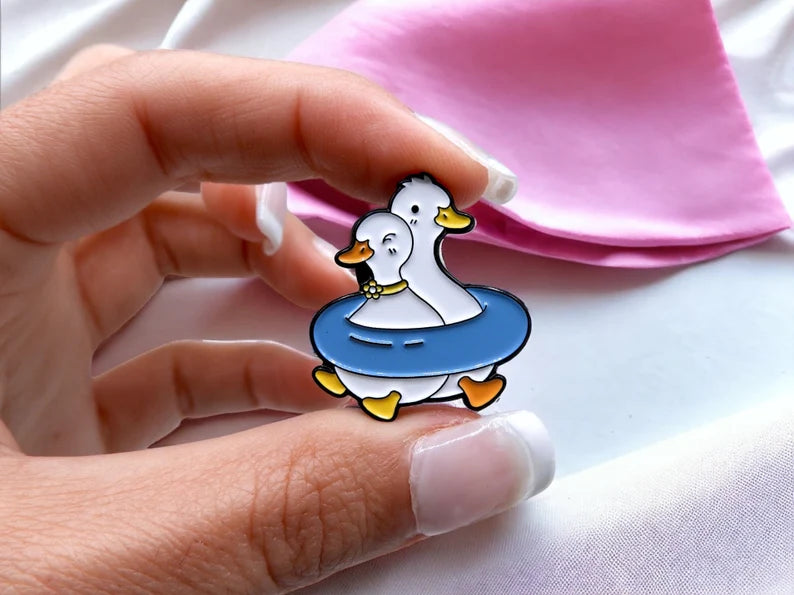 Pin's Broche Email | Canard | Mignon | Kawaii | Fun | Humour