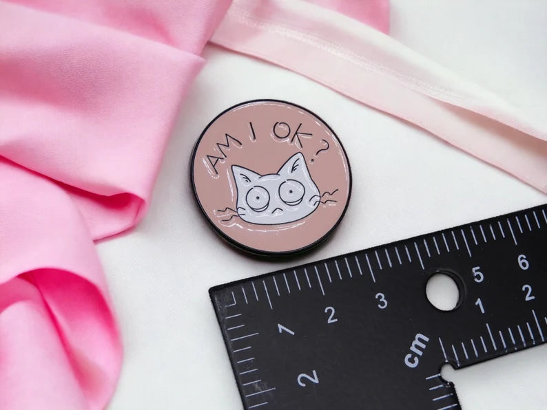 Pin's Broche Email | Am I Ok | Est ce que je vais bien ? | Kawaii | Fun | Humour Mignon Chat Rose