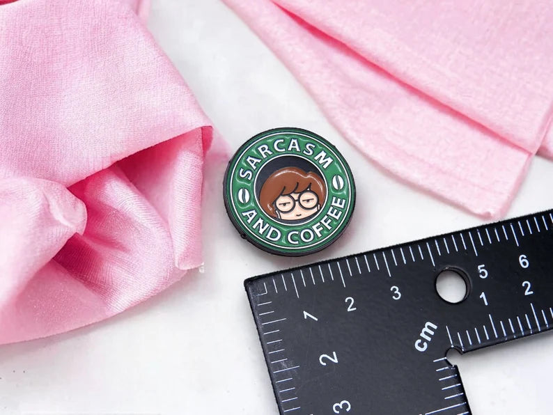 Pin's Broche Email | Sarcasm & Coffee | Starbucks Humour | Sarcasme Humour Sarcastique | Kawaii | Fun