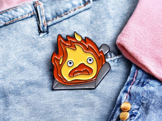 Pin's Broche Email | Chateau Ambulant | Calcifer Démon du Feu | Kawaii | Mignon