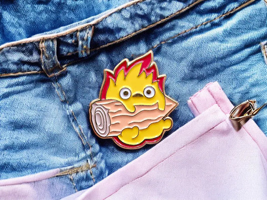 Pin's Broche Email | Chateau Ambulant | Calcifer Démon du Feu | Kawaii | Mignon