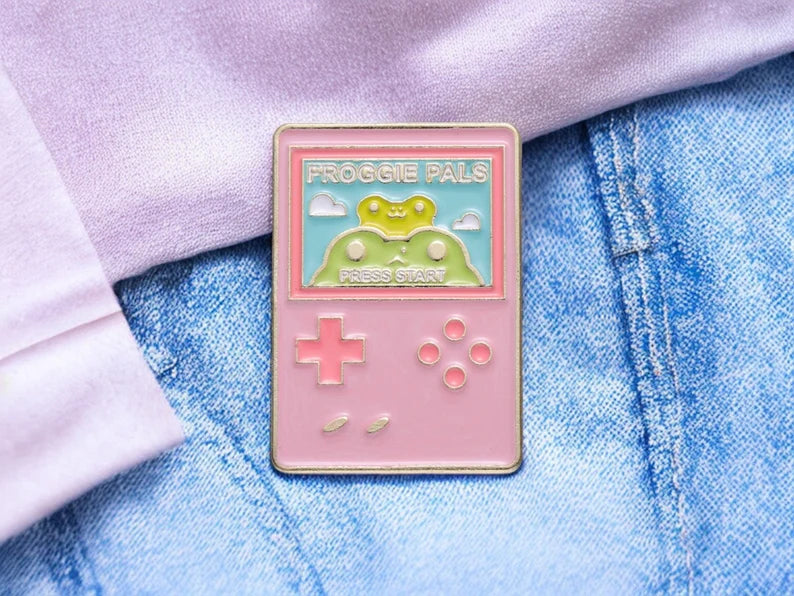 Pin's Broche Email | Console Jeux Grenouille | Game Boy | Grenouille | Kawaii | Fun | Humour