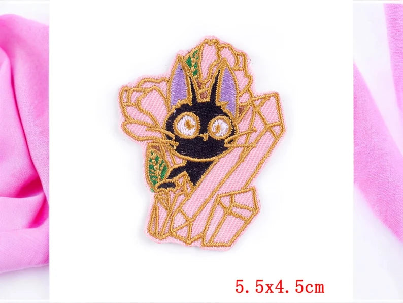 Tissu Broderie | Patch Ecusson Thermocollant Kiki La Petite Sorcière | Chat Noir Boulangerie | Jiji | Kawaii | Mignon Dessin Animé