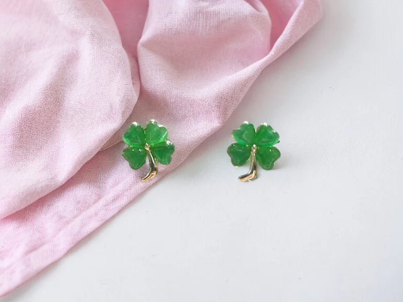 Boucles d'oreilles | Trèfle 4 feuilles | Vert | Kawaii | Mignon Résine