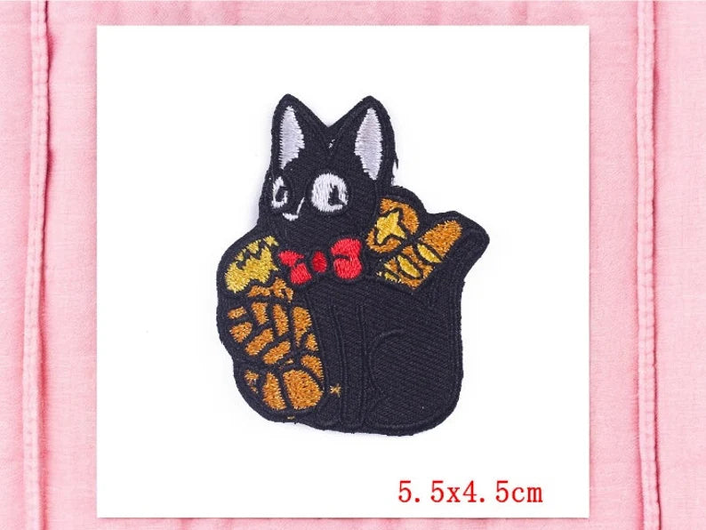 Tissu Broderie | Patch Ecusson Thermocollant Kiki La Petite Sorcière | Chat Noir Boulangerie | Jiji | Kawaii | Mignon Dessin Animé