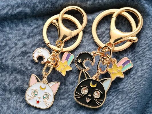 Metal Key Ring | Black or White Cat | Cute | Comic Strip | Kawaii