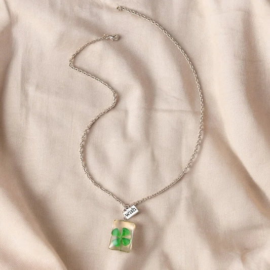 Collier Chaine Pendentif | Impression Trèfle porte Bonheur dans Résine | Voeux | Humour | Kawaii | Mignon