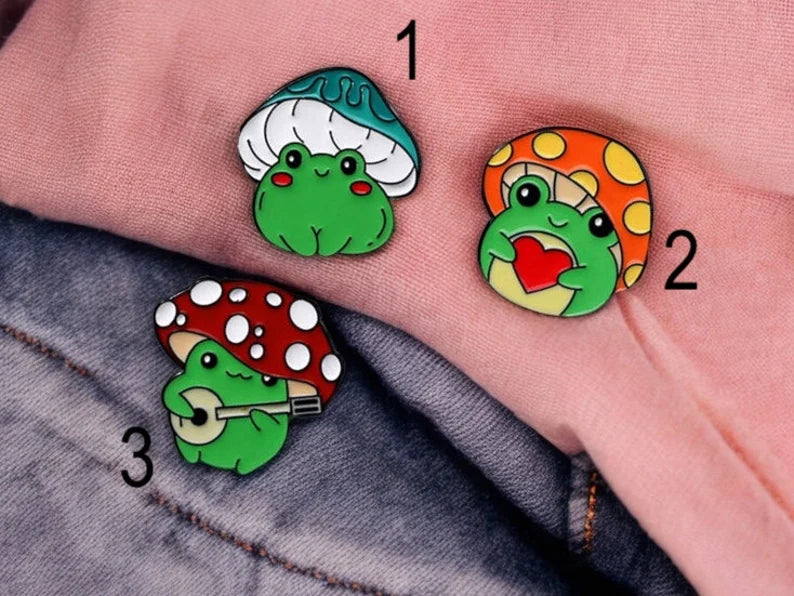 Pin's Broche Email | Grenouille Champignon | Forestier | Kawaii | Fun | Mignon Dessin Animé