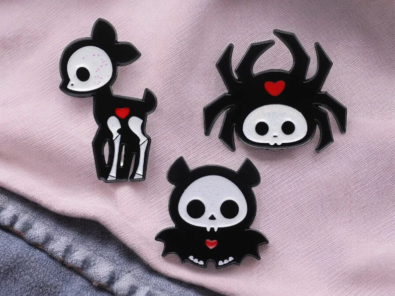 Pin's Broche Email | Faon Arraignée Chauve Souris | Squelette d'Animaux Coeur | Kawaii | Fun | Humour