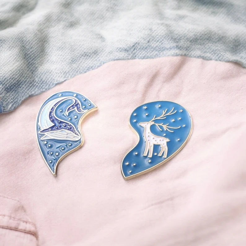 Set of 2 Enamel Brooch Pins | To share | Heart Whale Queen cut in 2 | BFF or Couple | Kawaii | Cute