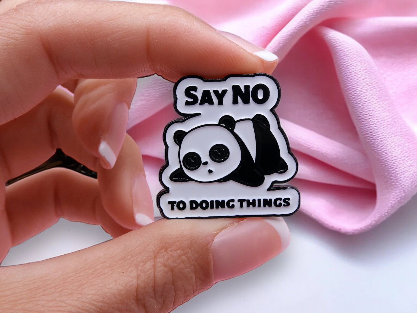 Pin's Broche Email | Panda Flemme | Say No to Doing Things | Dire Non a Faire des Choses | Kawaii | Mignon Dessin Animé