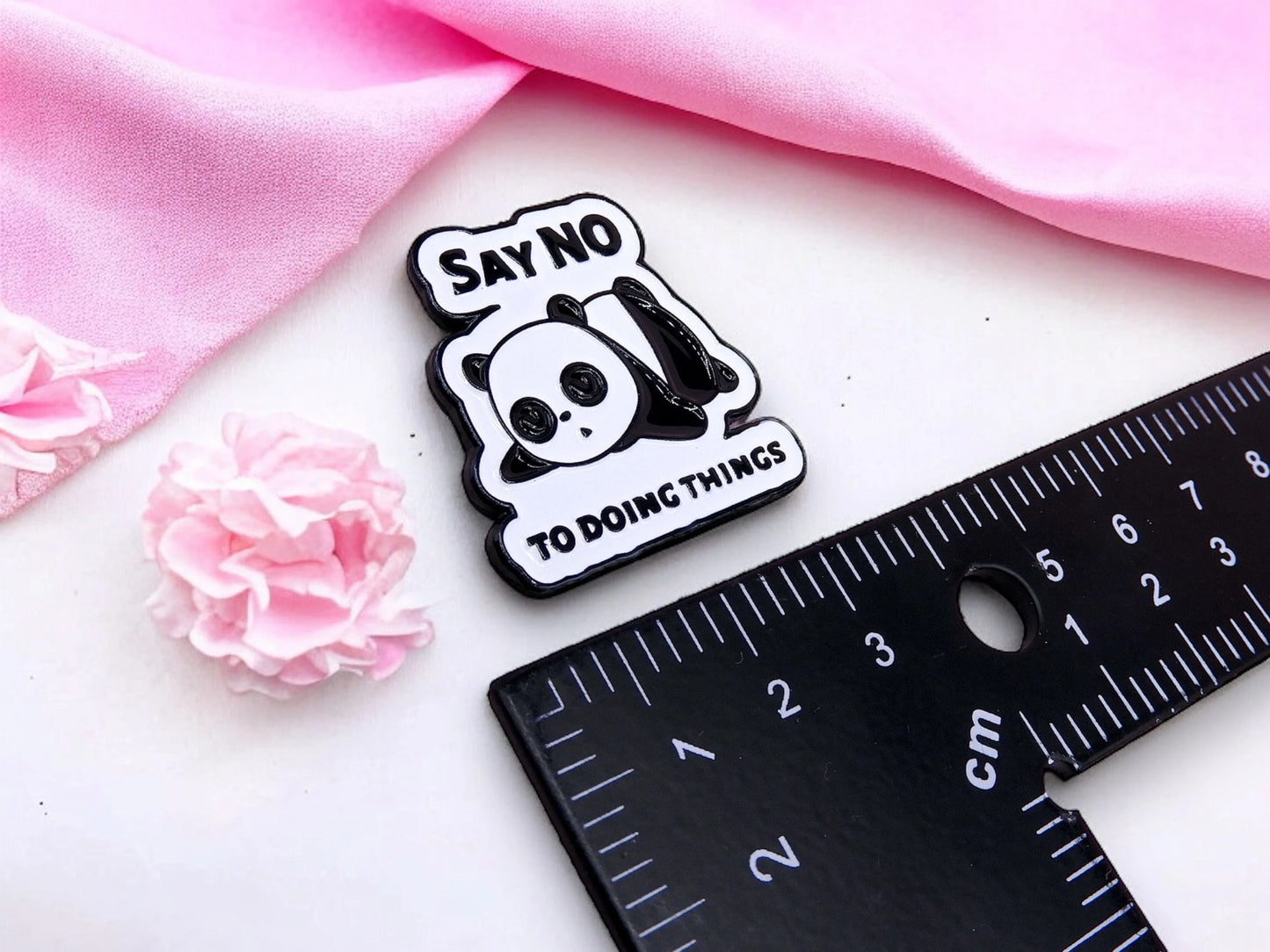 Pin's Broche Email | Panda Flemme | Say No to Doing Things | Dire Non a Faire des Choses | Kawaii | Mignon Dessin Animé