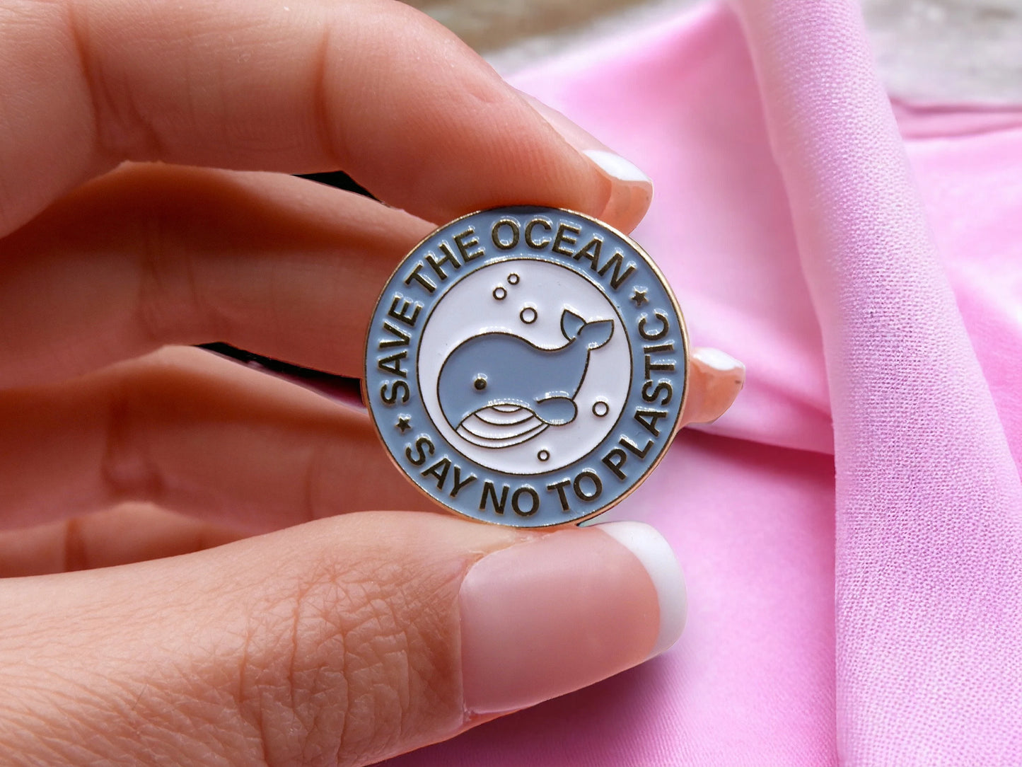 Pin's Broche Email | Save the Ocean | Baleine Océan | Sac Plastique | Kawaii | Fun | Humour