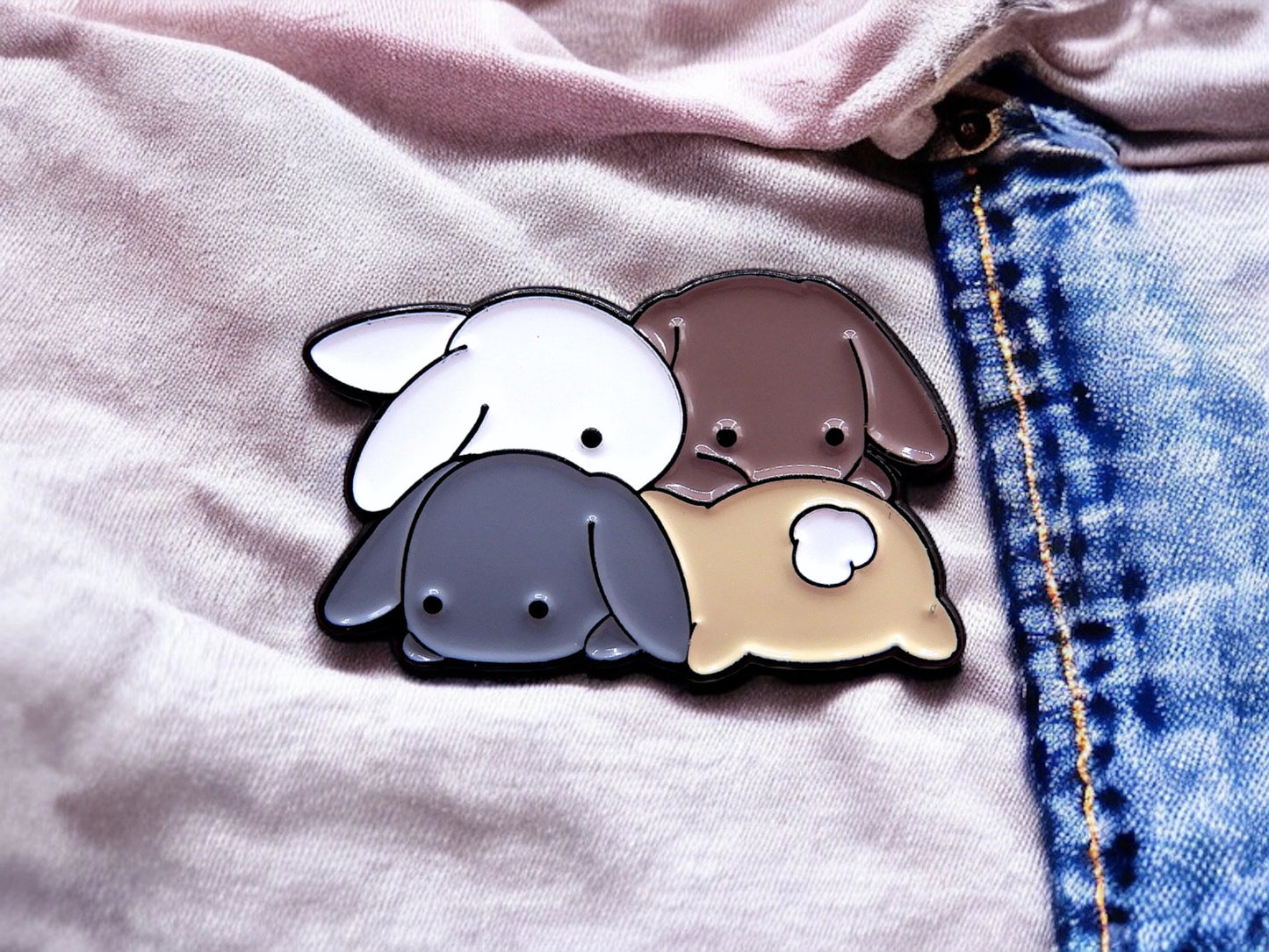 Pin's Broche Email | Pile de Lapins | Calins de Lapins | Mignon | Kawaii