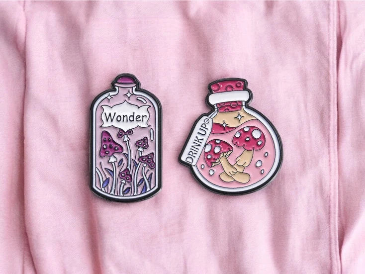 Pin's Broche Email | Fiole d'Amour | Potion Magique | Sérum d'amoureux | Sorcier | Kawaii