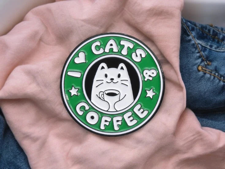 Pin's Broche Email | Cats and Coffee | Starbucks Humour | Amoureux des Chat | Kawaii | Fun Badge